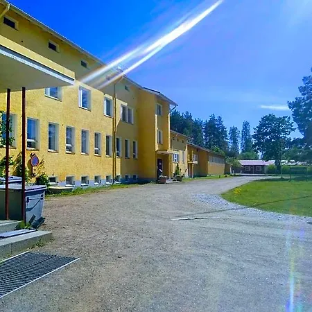 Vanha Koulu Hotel