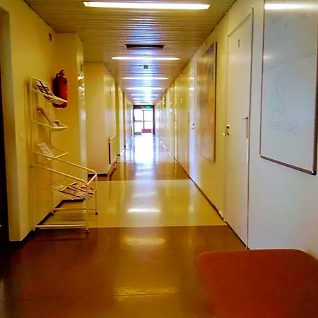 Vanha Koulu Hotel *